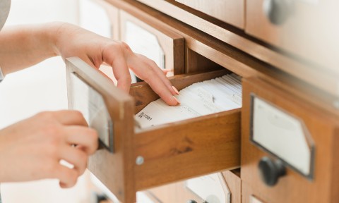 Schubladendenken für Fortgeschrittene: Der MySQL/MariaDB Datentyp ENUM?
